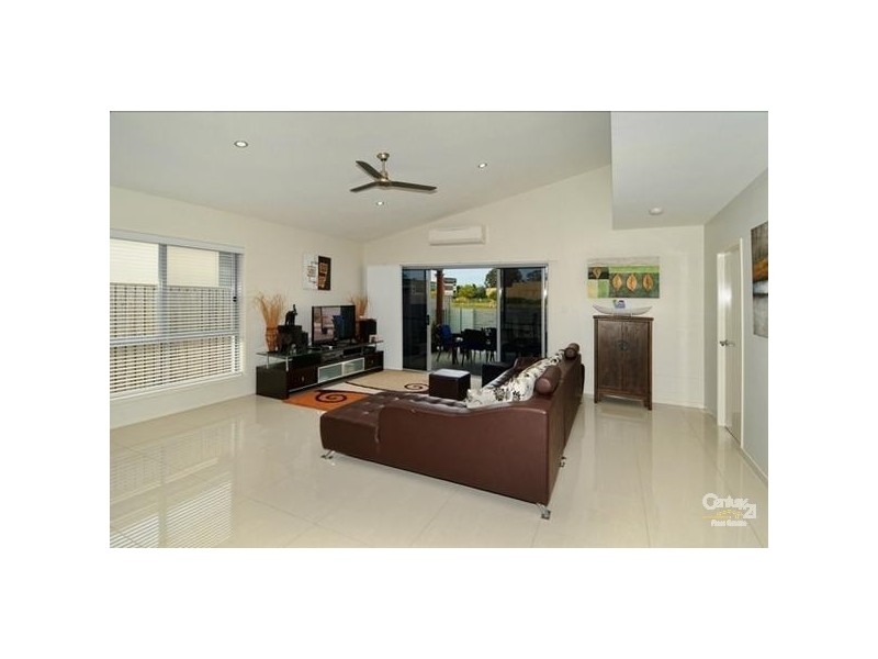 6 Pepper Tree Circuit, Maroochydore QLD 4558