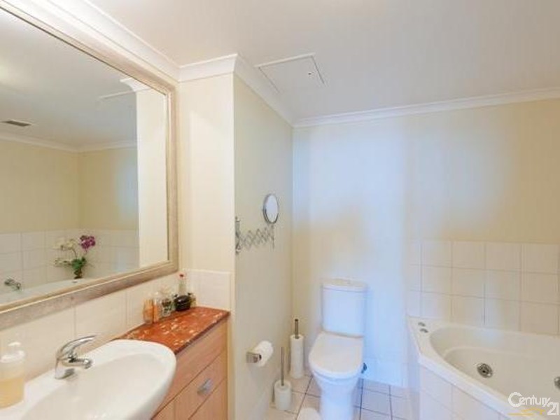 517/98 Alexandra Parade, Alexandra Headland QLD 4572