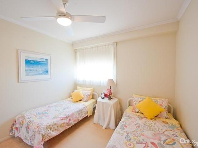 517/98 Alexandra Parade, Alexandra Headland QLD 4572