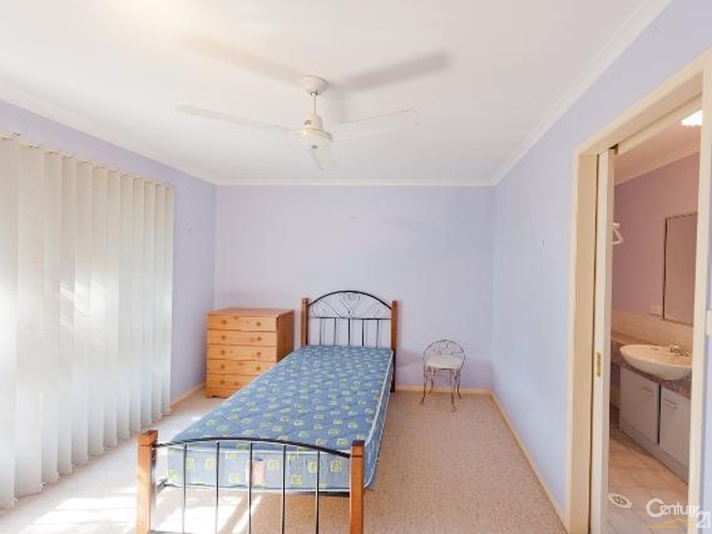 2/27 Maroochy Waters Drive, Maroochydore QLD 4558