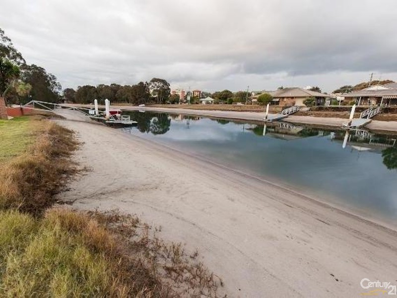 5 Schirrmann Drive, Maroochydore QLD 4558