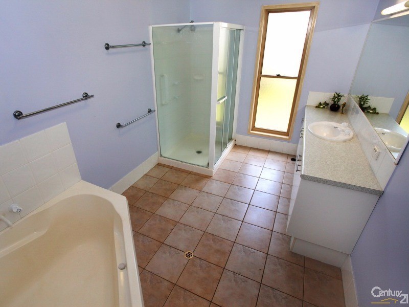 9 Pindari Street, Maroochydore QLD 4558