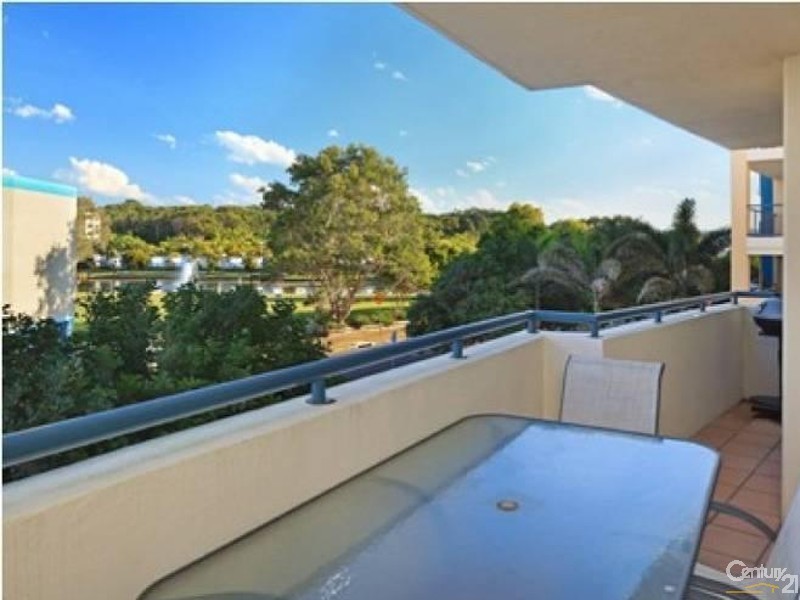 211/102 Alexandra Parade, Alexandra Headland QLD 4572