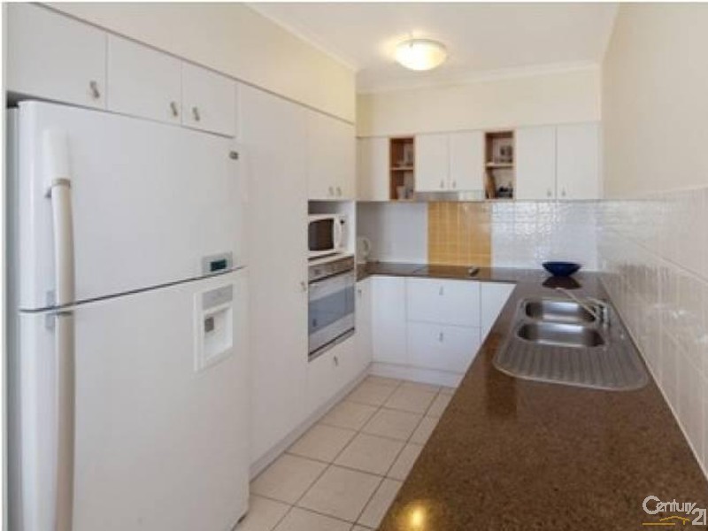 211/102 Alexandra Parade, Alexandra Headland QLD 4572