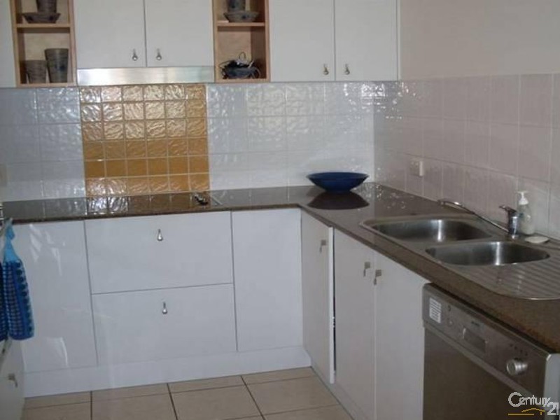 211/102 Alexandra Parade, Alexandra Headland QLD 4572