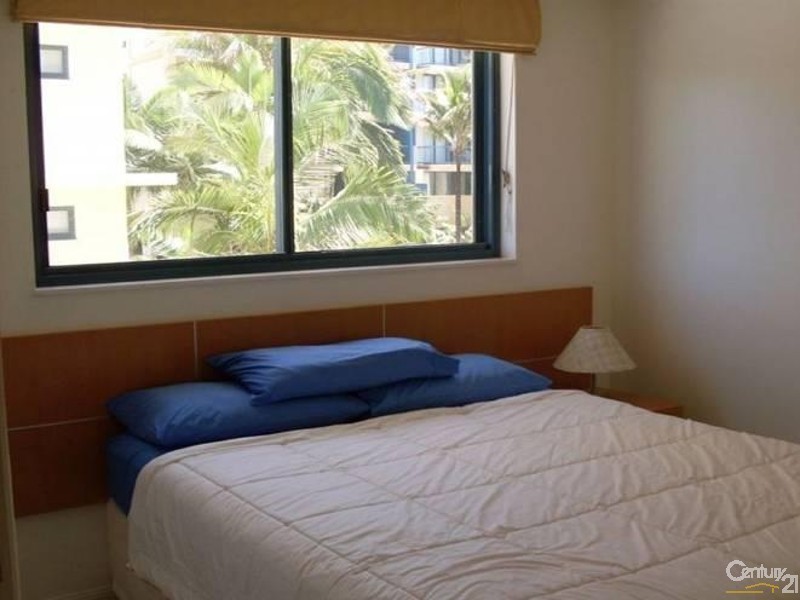 211/102 Alexandra Parade, Alexandra Headland QLD 4572