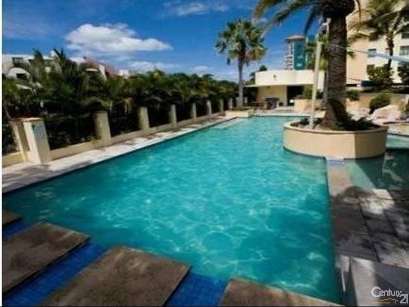 211/102 Alexandra Parade, Alexandra Headland QLD 4572