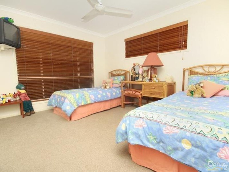 8 Chiswell Place, Maroochydore QLD 4558