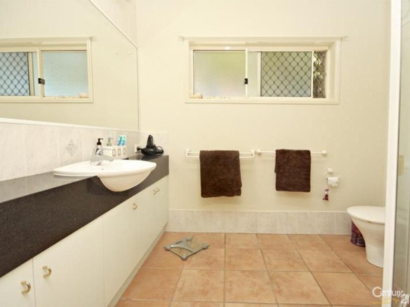 8 Chiswell Place, Maroochydore QLD 4558