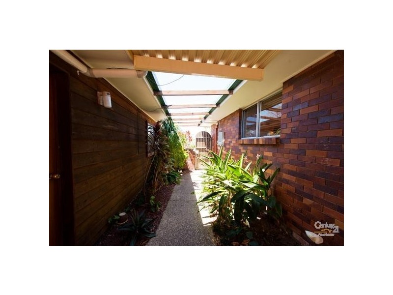 12 Tombarra Street, Mooloolaba QLD 4557