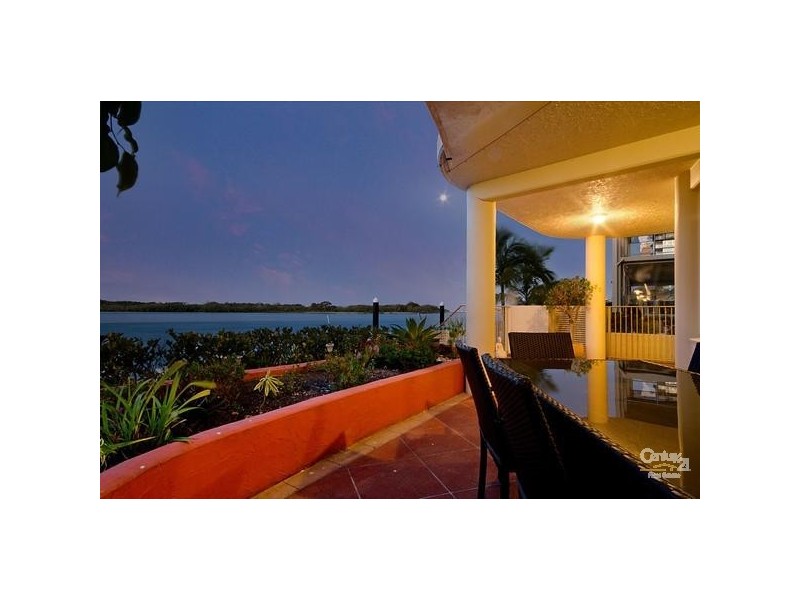 84 Duporth Avenue, Maroochydore QLD 4558