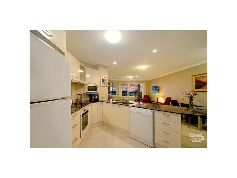 84 Duporth Avenue, Maroochydore QLD 4558