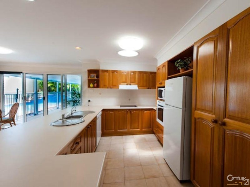 45 Jacaranda Drive, Mooloolaba QLD 4557