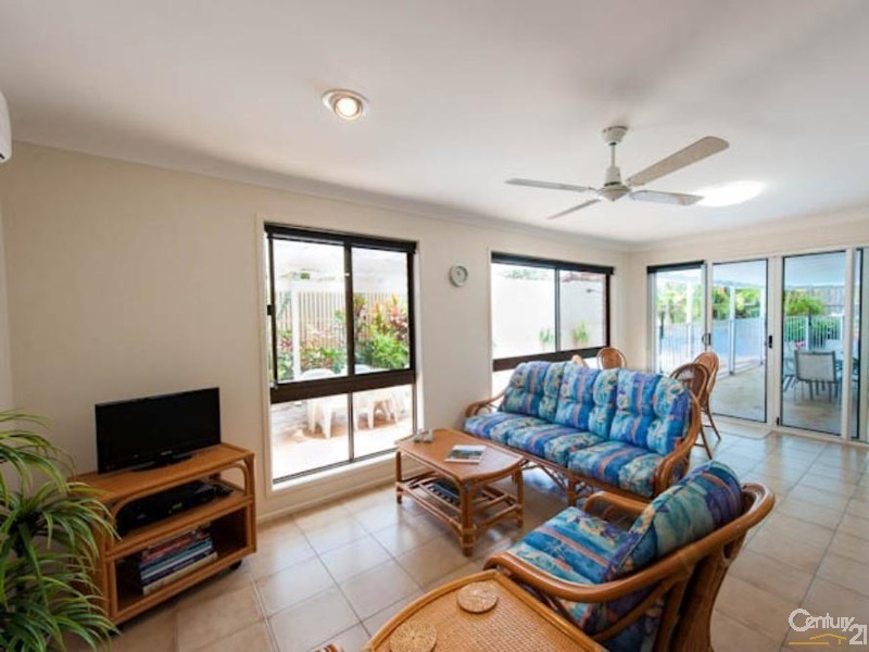 45 Jacaranda Drive, Mooloolaba QLD 4557