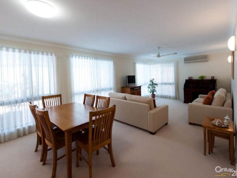 45 Jacaranda Drive, Mooloolaba QLD 4557