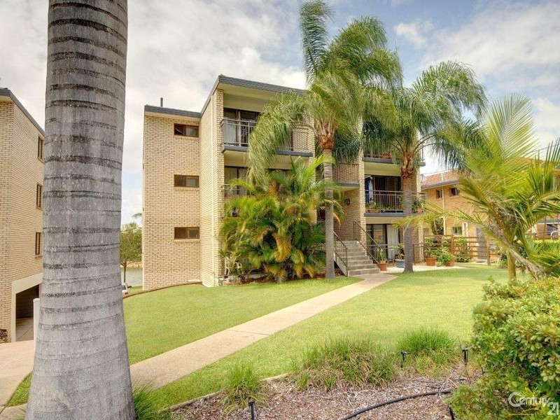 3/11 Barooga Crescent, Mooloolaba QLD 4557