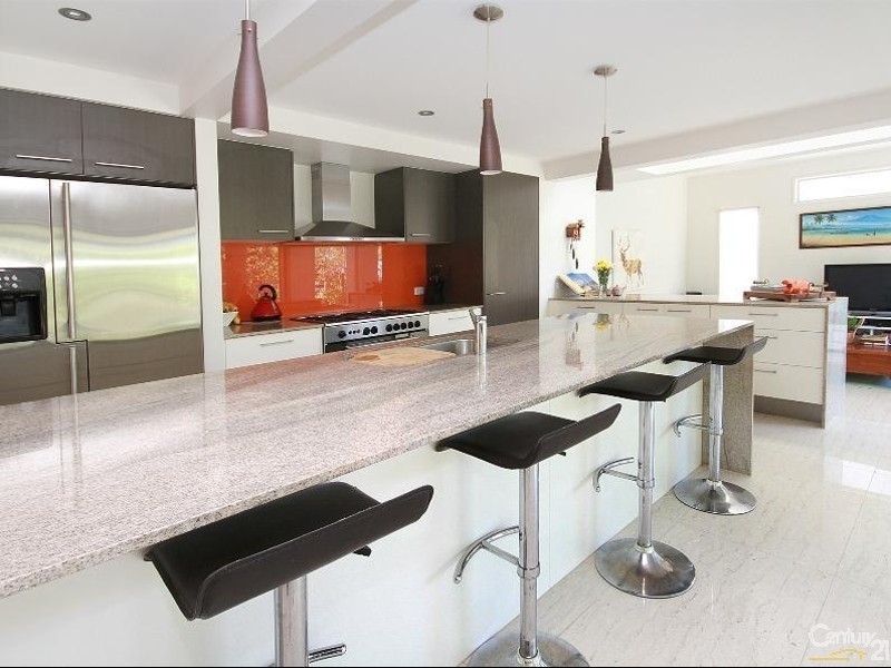 23 Yorlambu Parade, Maroochydore QLD 4558