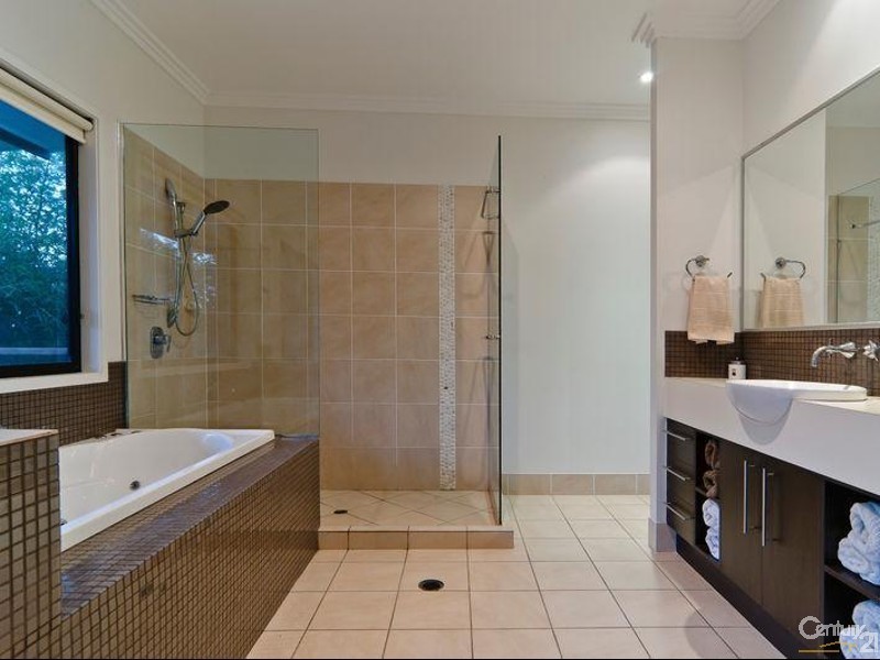 60 Highlands Hill Road, Maroochy River QLD 4561