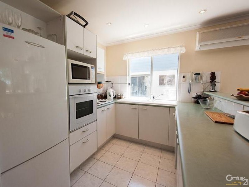 6/35 Bradman Avenue, Maroochydore QLD 4558