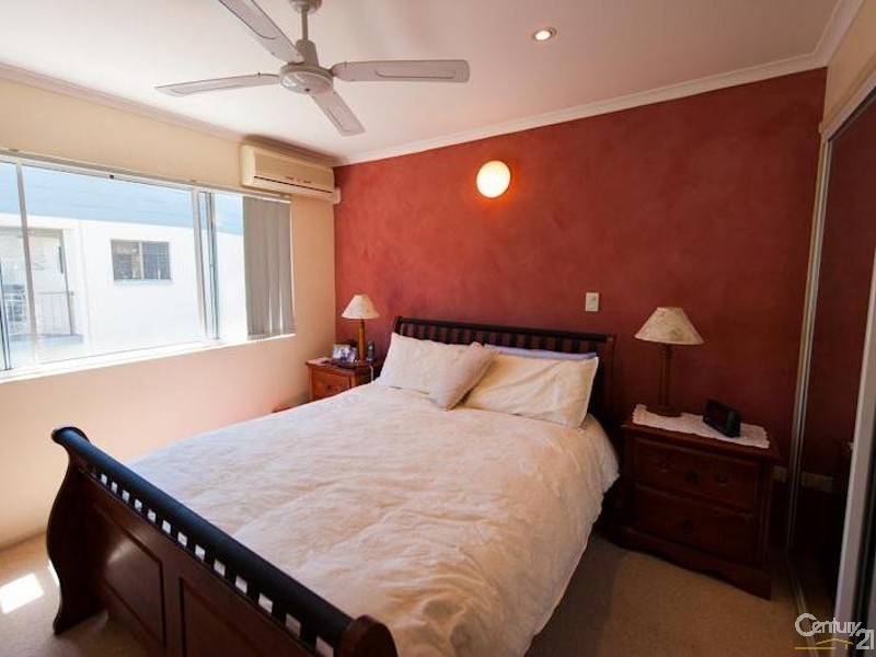 6/35 Bradman Avenue, Maroochydore QLD 4558