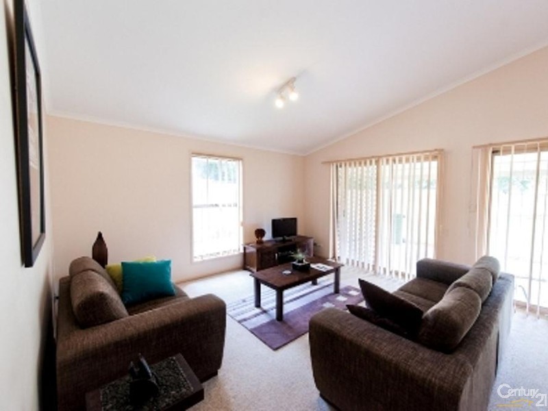 5 Candlebark Court, Mountain Creek QLD 4557