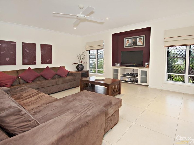 13 Gallows Place, Palmwoods QLD 4555