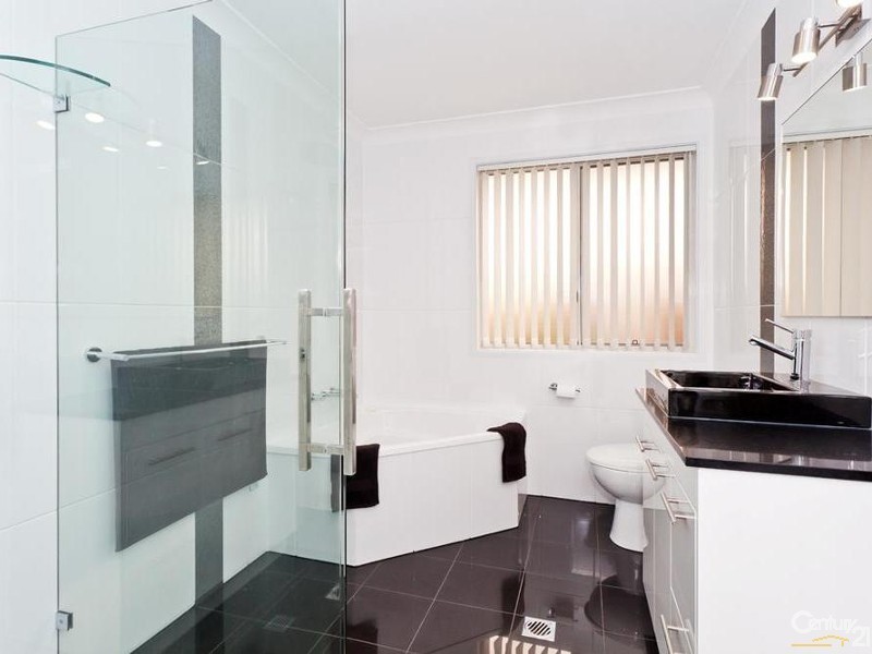 10 Lilac Court, Mooloolaba QLD 4557