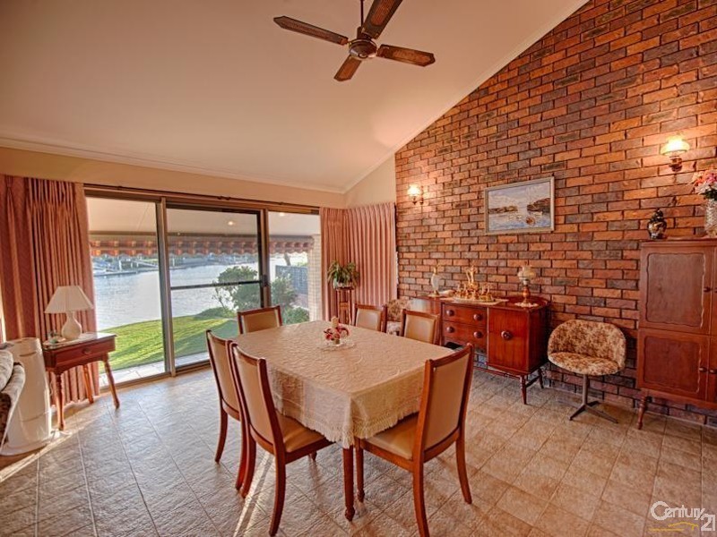 53 Schirrmann Drive, Maroochydore QLD 4558