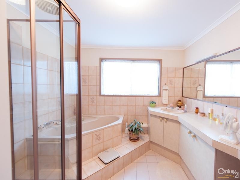 53 Schirrmann Drive, Maroochydore QLD 4558