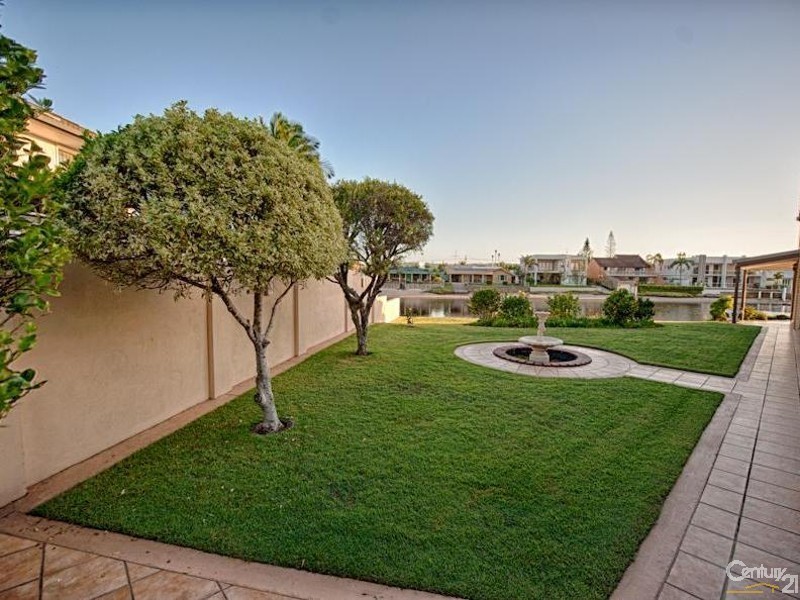 53 Schirrmann Drive, Maroochydore QLD 4558