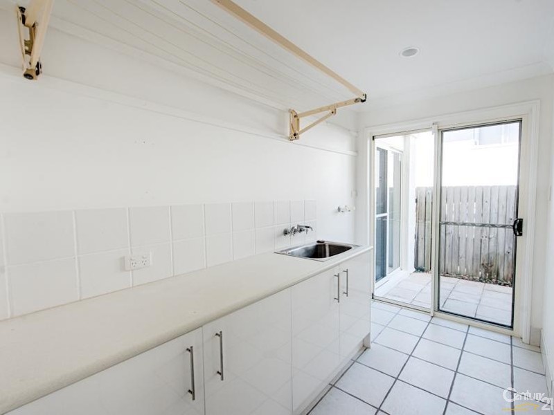 19 Yaringa Avenue, Buddina QLD 4575