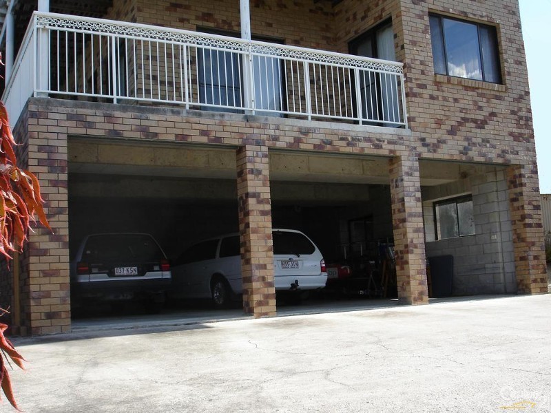 7 Yakola Parade, Alexandra Headland QLD 4572