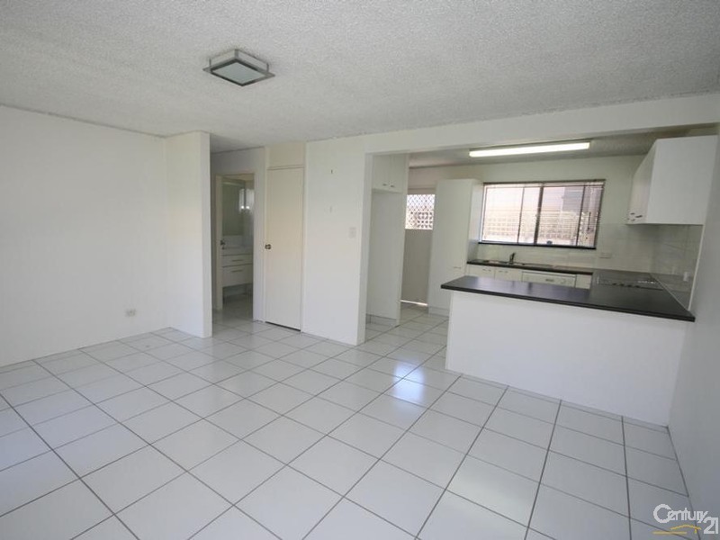 1/32 Broadwater Avenue, Maroochydore QLD 4558