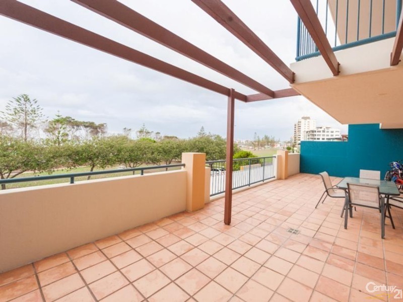 215/102 Alexandra Parade, Alexandra Headland QLD 4572