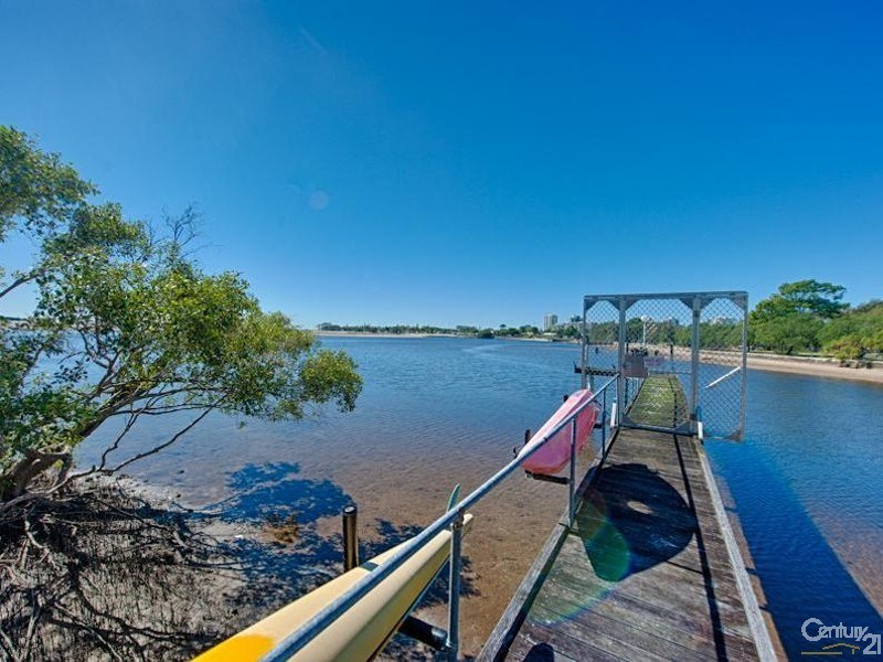 4/2 Duporth Avenue, Maroochydore QLD 4558