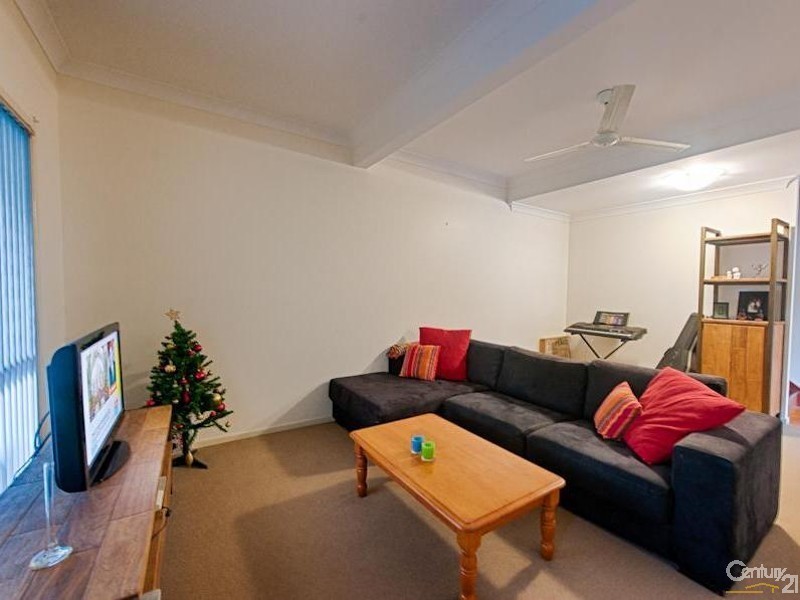 9/9A Deslyn Lane, Nambour QLD 4560