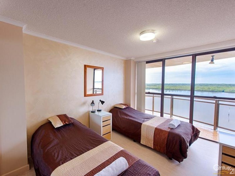 5B/120 Duporth Avenue, Maroochydore QLD 4558