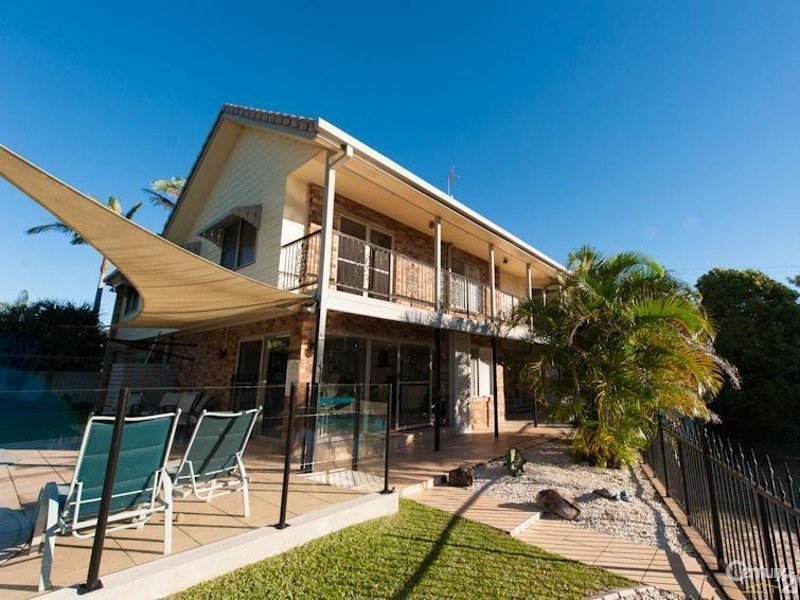 74 Amarina Avenue, Mooloolaba QLD 4557