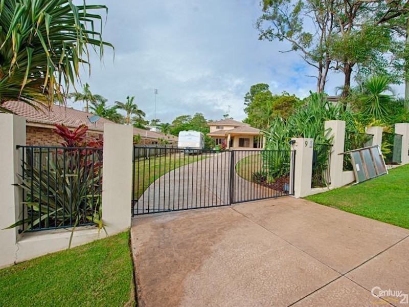 9 Camfield Street, Alexandra Headland QLD 4572
