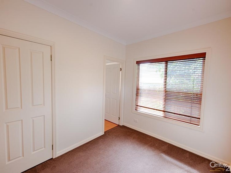 9 Camfield Street, Alexandra Headland QLD 4572