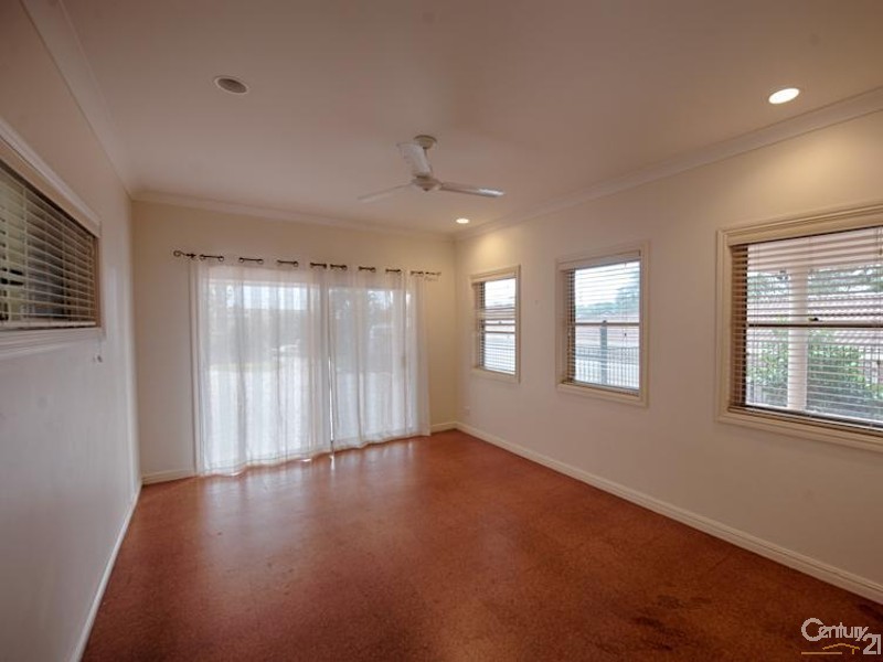 9 Camfield Street, Alexandra Headland QLD 4572