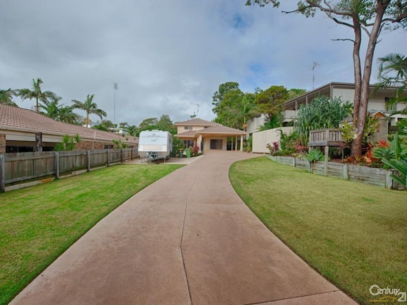 9 Camfield Street, Alexandra Headland QLD 4572