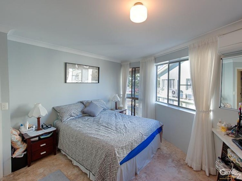 3/39 Bradman Avenue, Maroochydore QLD 4558