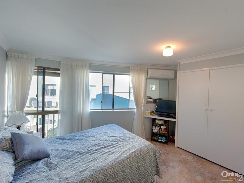 3/39 Bradman Avenue, Maroochydore QLD 4558