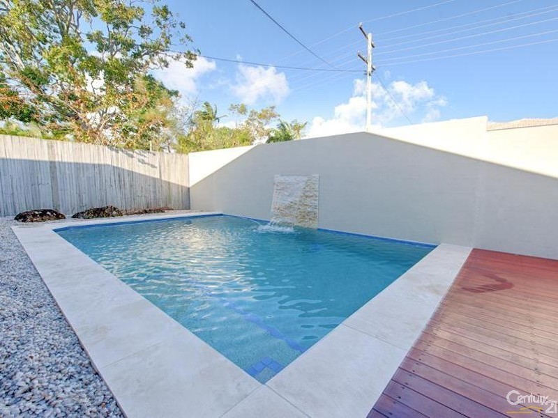 40 Lawrence Street, Mooloolaba QLD 4557