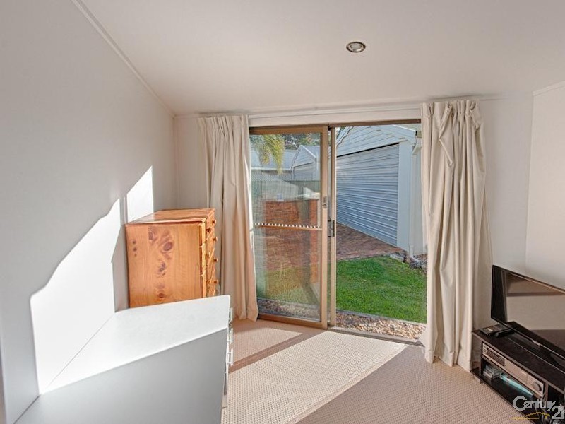 40 Lawrence Street, Mooloolaba QLD 4557