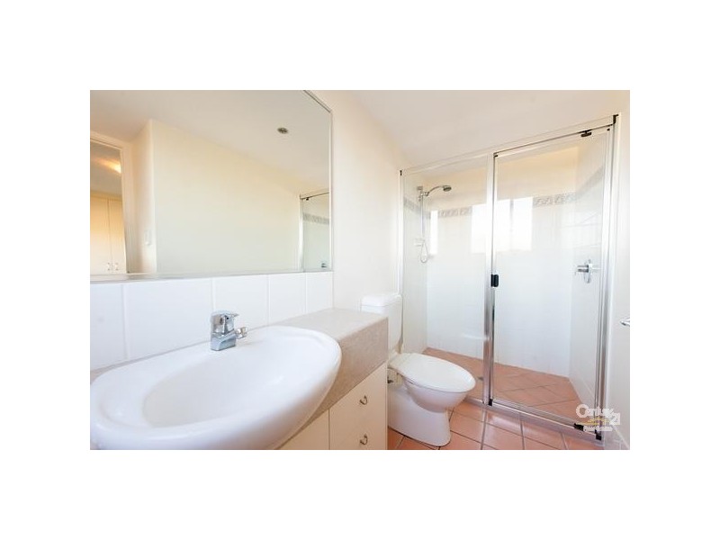 24 Picnic Point Esplanade, Maroochydore QLD 4558
