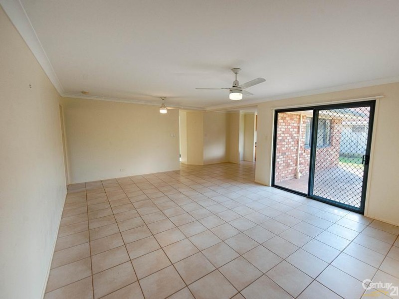 44 Escolar Drive, Mountain Creek QLD 4557
