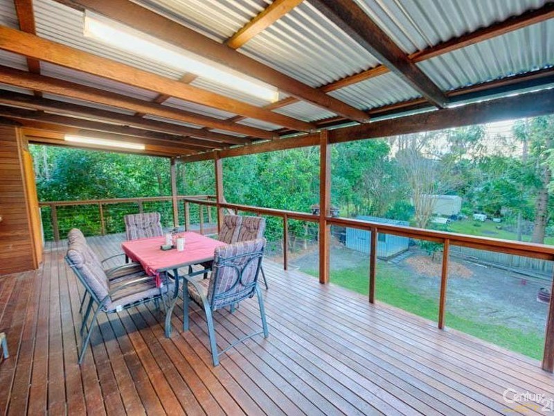 17 Oloway Crescent, Alexandra Headland QLD 4572