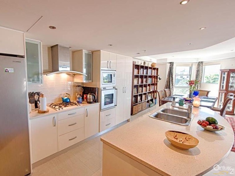 5/64 Sixth Avenue, Maroochydore QLD 4558